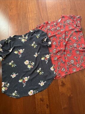 Lot of 2, LOFT Floral Short Sleeve Tops, medium